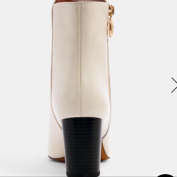 🎀 Coach Iris Leather Bootie - Picture 2 of 10